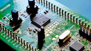 STM32 tushuntirildi: Xususiyatlar va ilovalar
