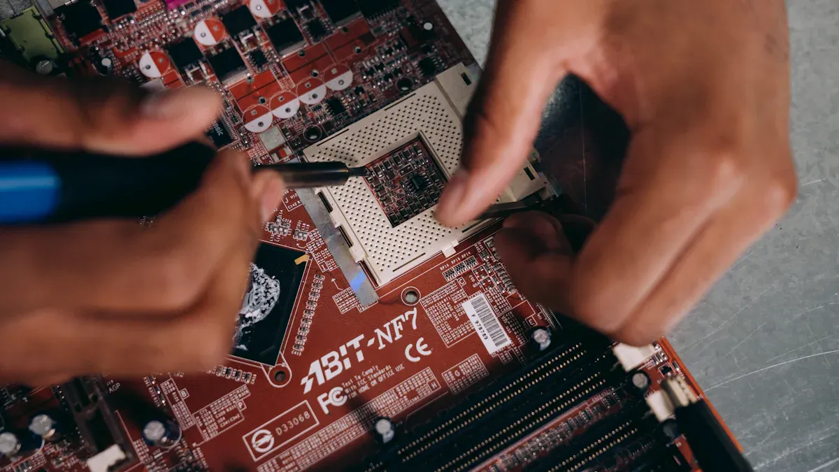 Pentingnya Pembersihan PCB