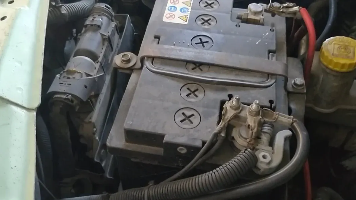 لوحة التحكم في محرك السيارة الكهربائية