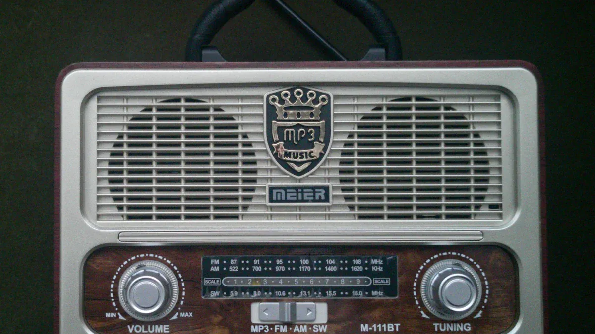 Konstruksi Penerima Radio AM