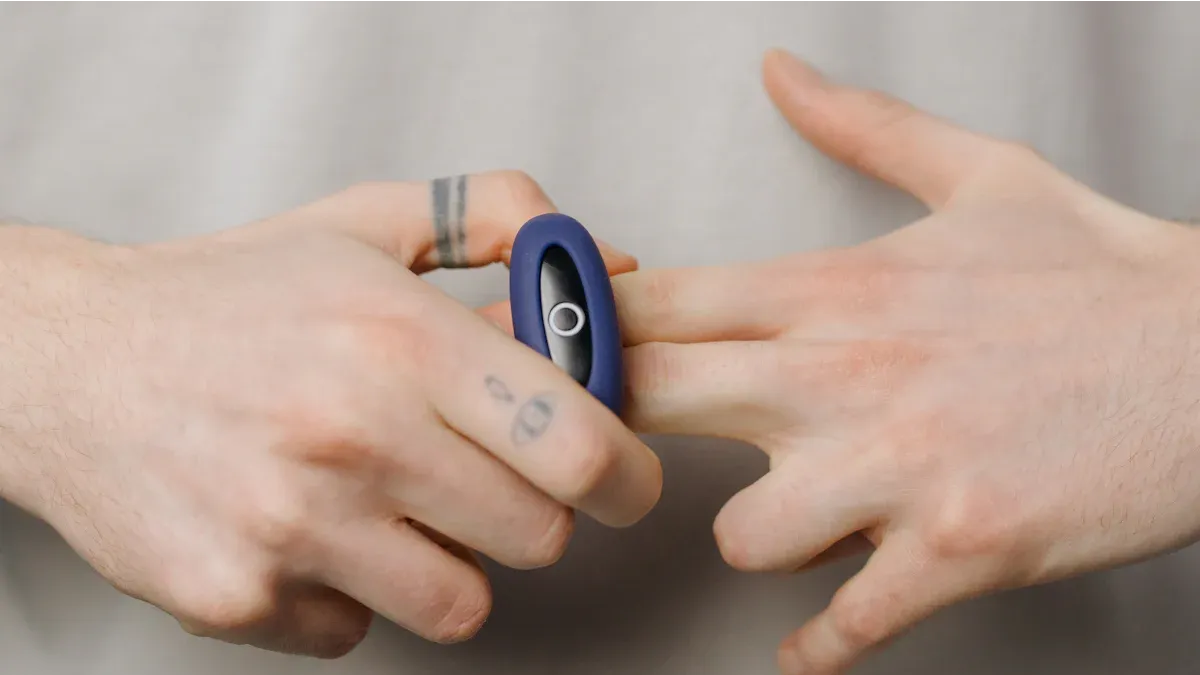 Cincin Pinter: Komponen sareng Bahan