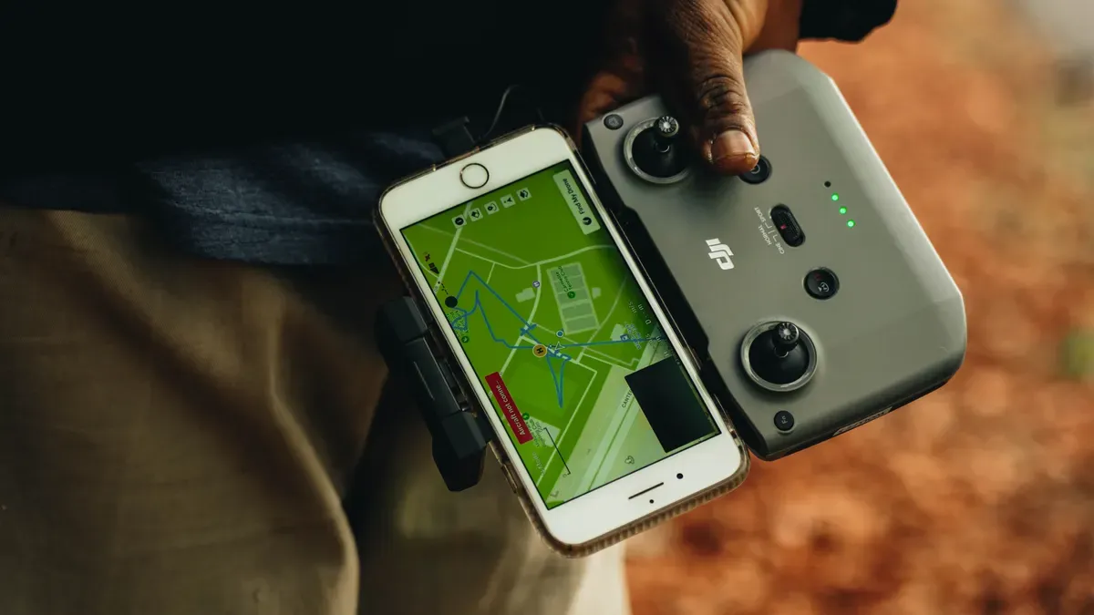 Comparison Table of Top GPS Tracker Apps